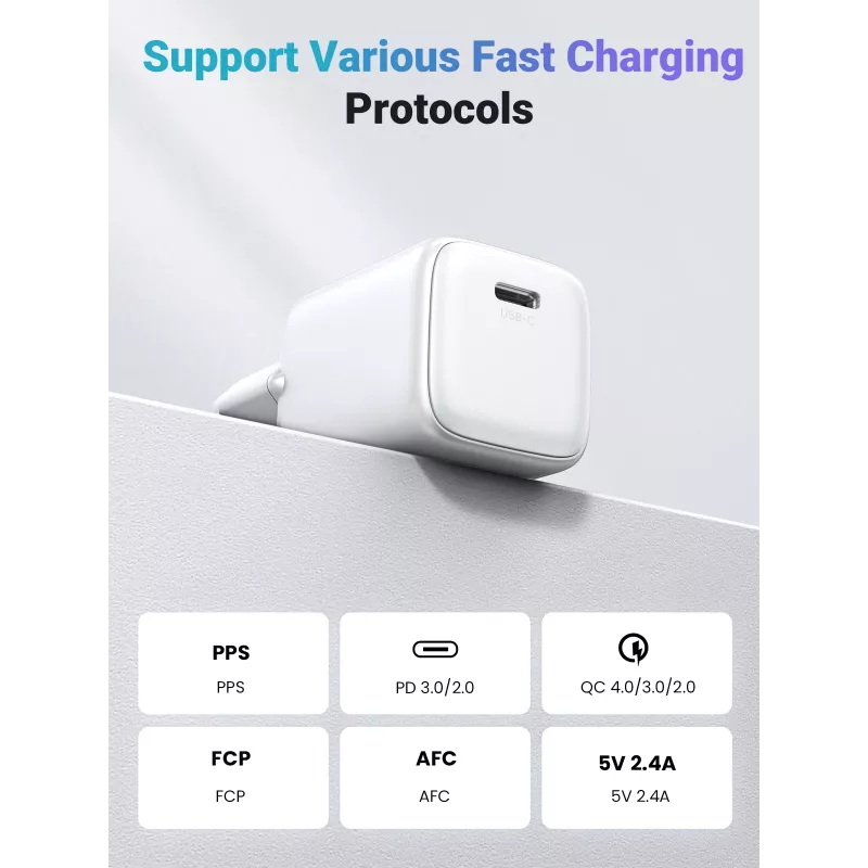 Sisälaturi Ugreen 15324 universaali valkoinen AC 1 USB Type-C liitäntä