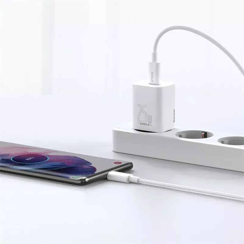 Baseus Super Si sisälaturi valkoinen pikalataus 12V 1xUSB-C