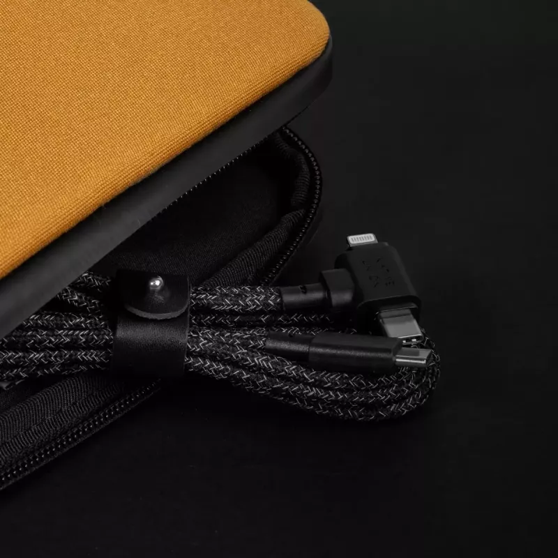 USB-C-kaapeli Native Union Belt Cable Duo 1,5 m USB‑C–USB‑C/Lightning musta