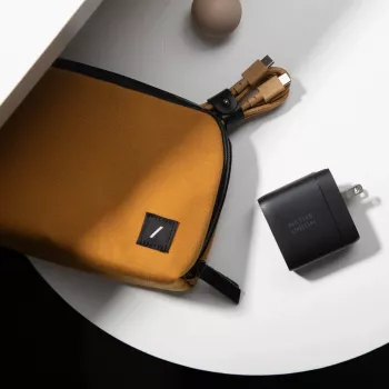 USB-C–USB-C-kaapeli Native Union Belt kaapeli 1,2 m keltainen