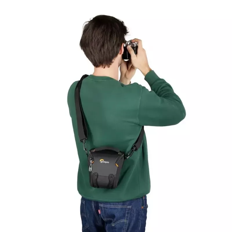 Vyölaukku Lowepro Adventura TLZ 20 III musta olkahihna