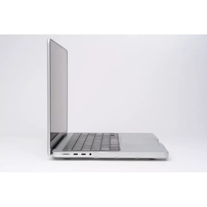 ZAGG Hardshell -suojakuori 13 tuuman MacBook Airille (M2/M3), kirkas