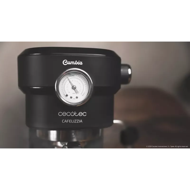 Cecotec Cafelizzia 790 Black Pro espressokeitin, 1,2 l, 20 bar, musta