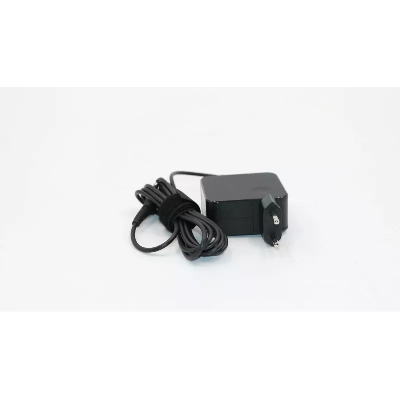 Lenovo 01FR124 virtalähde/invertteri sisäkäyttöön 45 W musta