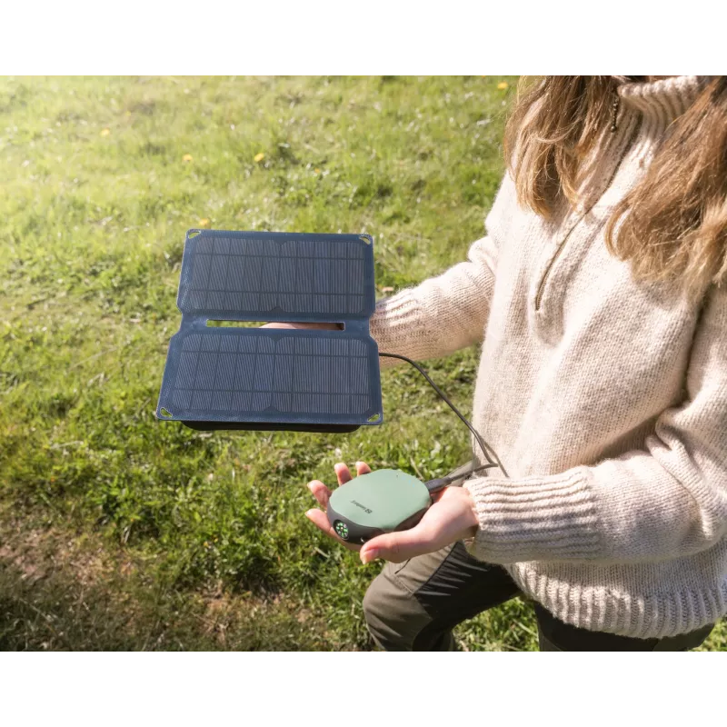 Sandberg aurinkolaturi 10W 2xUSB Outdoor universaali musta