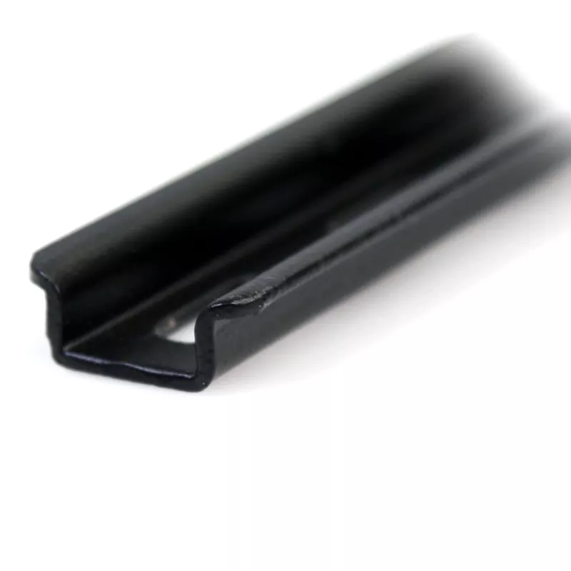 StarTech.com säädettävä rackmount-DIN-kiskokiinnityssarja top-hat-/mini-/G-kiskoille