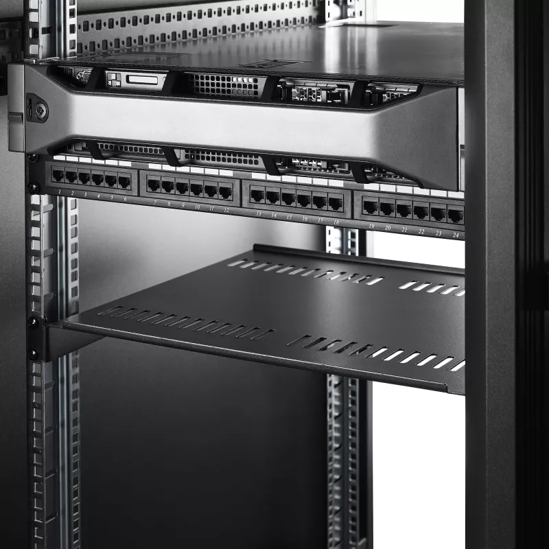 StarTech.com CABSHELF116V2PK 2 kpl 1U tuuletetut kaappihyllyt, syvyys 16 tuumaa