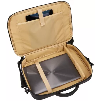 Case Logic Propel PROPC-116 musta 39,6 cm (15,6