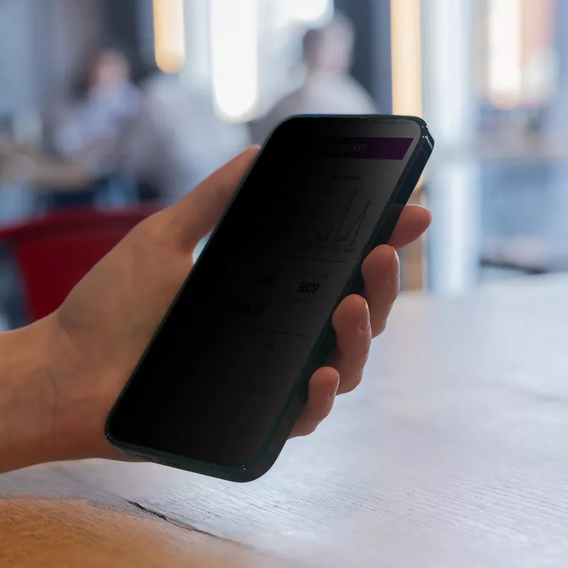 StarTech.com I15T2-PRIVACY-SCREEN tietosuojanäytönsuoja iPhone 15 Pro -puhelimelle, karkaistu lasi, 4-suuntainen, +/-30° katselukulma, musta