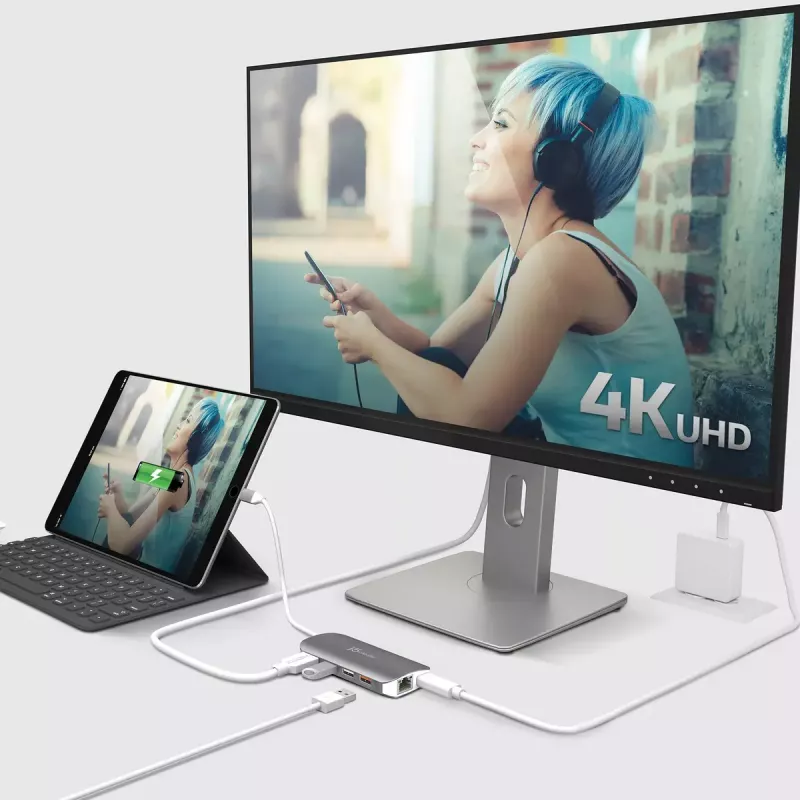 j5create JCD383 USB-C™ 9-in-1-monisovitin, hopea ja valkoinen