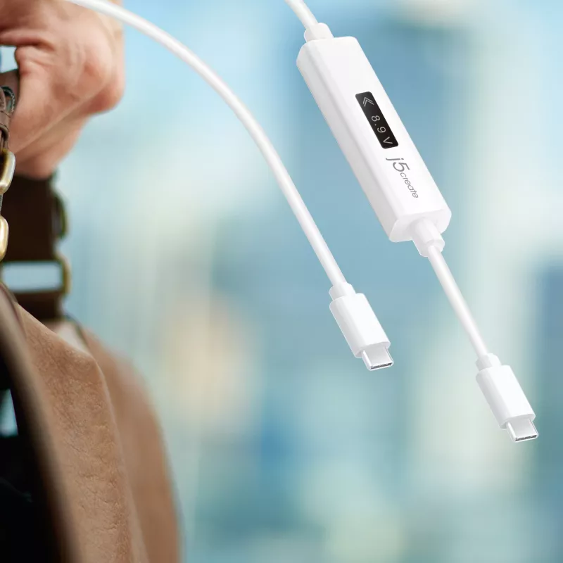j5create JUCP14 USB-C™ 2.0 - USB-C™ -kaapeli dynaamisella OLED-tehomittarilla, valkoinen, 1,2 m