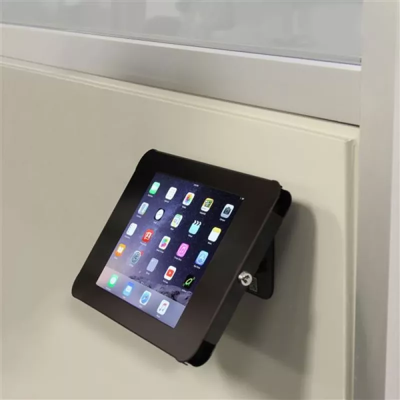 StarTech.com SECTBLTPOS lukittava tablettiteline 9,7 tuuman iPadille, pöytä- tai seinäasennus, teräs, 100 x 100 mm kiinnitys, musta