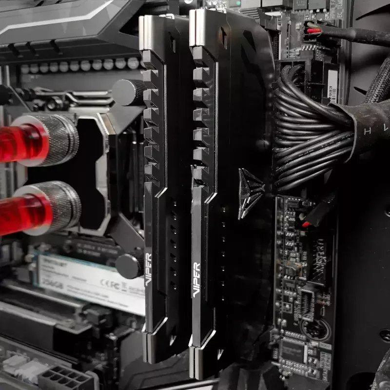 Patriot Memory Viper Steel DDR4 8 GB 3600 MHz muisti