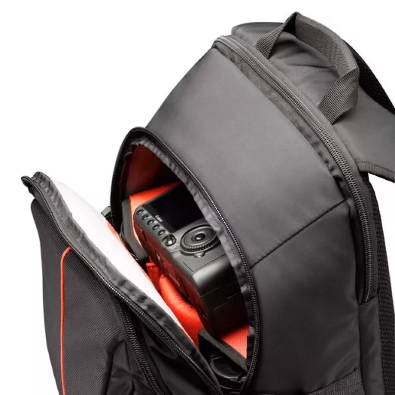 Case Logic DCB-309 reppulaukku musta