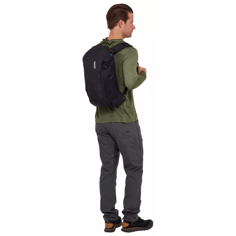 Thule Alltrail TADP218 musta reppu matkareppu polyesteri