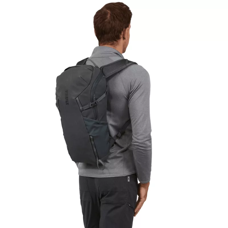 Thule Alltrail TALX115 reppu matkareppu ruskea kierrätetty polyesteri