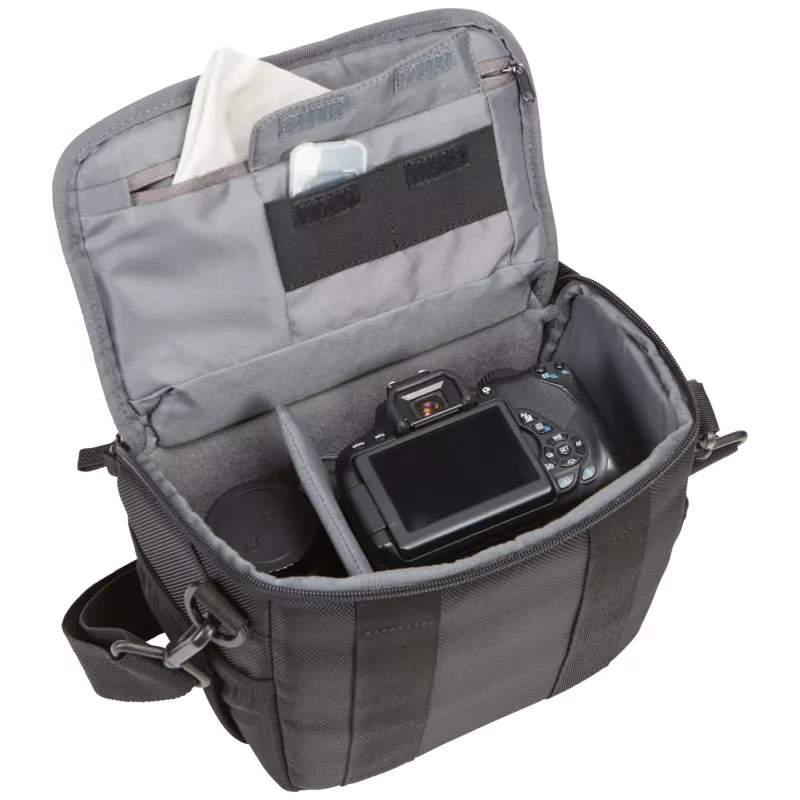 Case Logic Bryker BRCS-103 musta top loader -laukku
