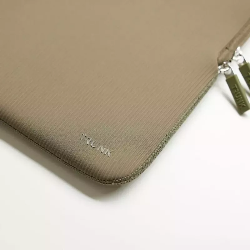 Trunk Ribbet Velvet suojakotelo 13