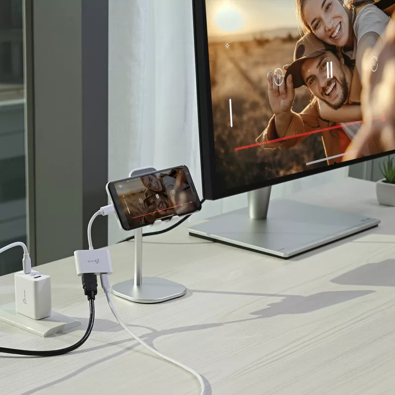j5create JCA152 USB-C® 4K HDMI™ -sovitin Power Delivery -tuella, musta