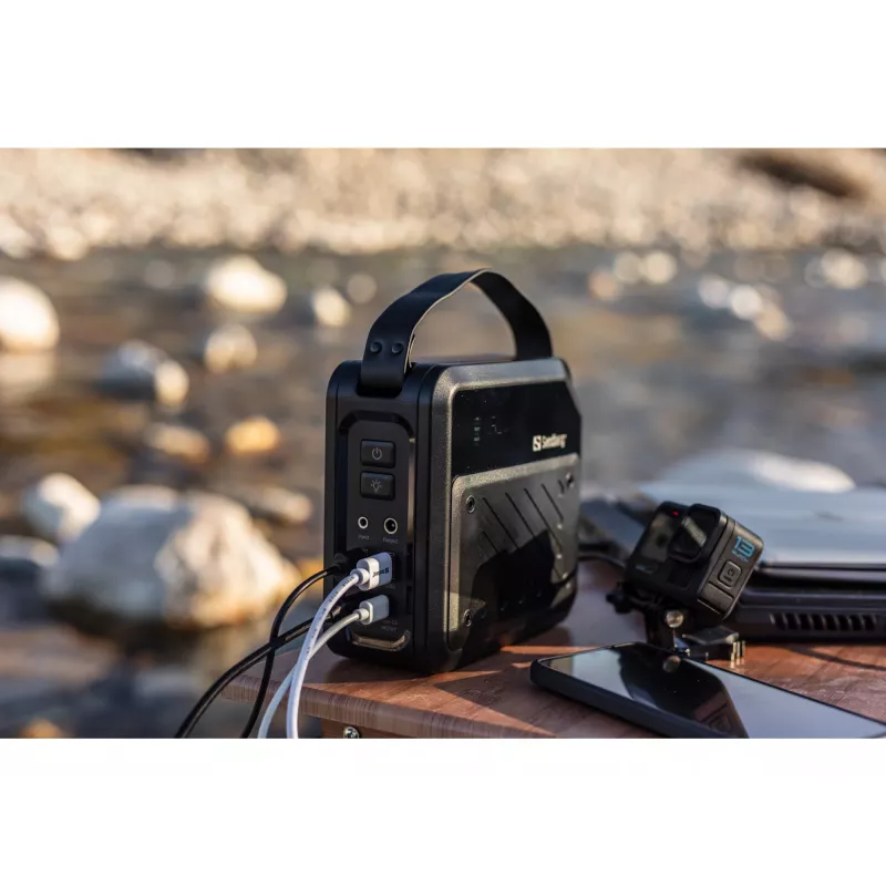 Kannettava DC-virtalähde SANDBERG Sandberg DC Power Station 72000 — LMFP 72 000 mAh, DC- ja USB-C-tulo, musta