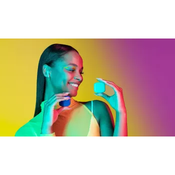 Music Sound Swag SWAG ovat kapselimalliset Bluetooth-kuulokkeet, saatavilla monissa kirkkaissa, supertrendikkäissä väreissä.