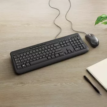 Incase Designed by Microsoft Wired Desktop 600 näppäimistö hiiri sisältyy universaali USB QWERTY UK-englanti musta