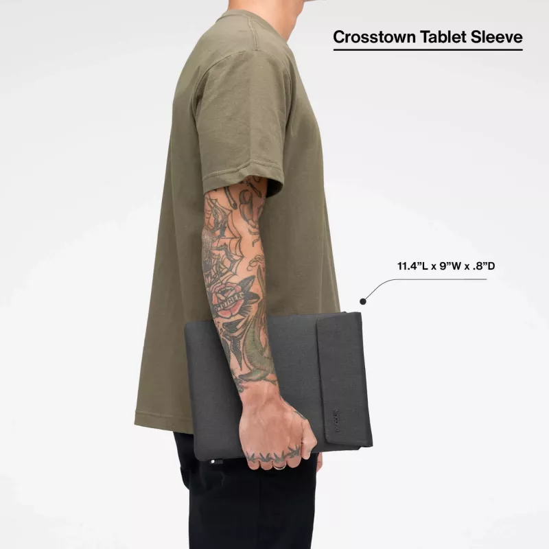 Tablettikotelo Incase Crosstown Sleeve 11 tuuman tabletille, musta