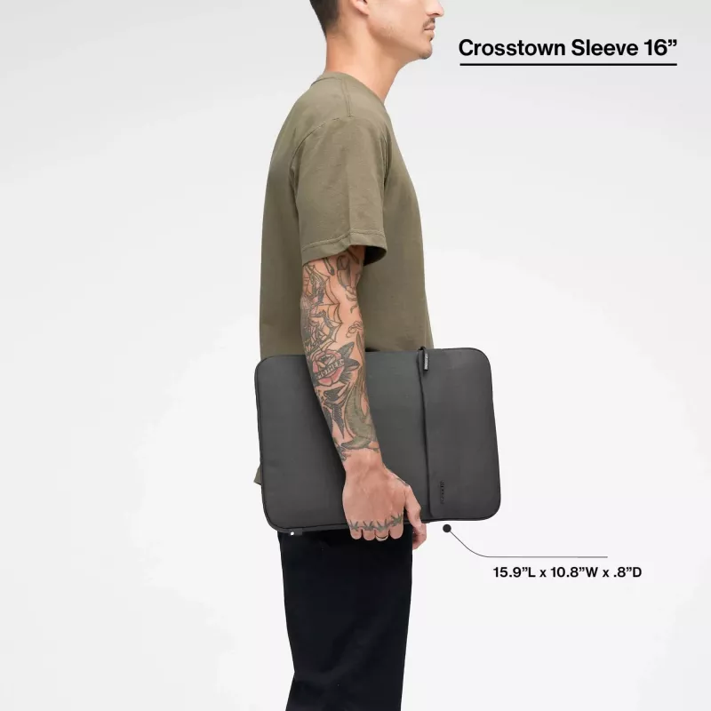 Incase Crosstown Sleeve Woolenex-kankaalla 16 tuuman kannettavalle