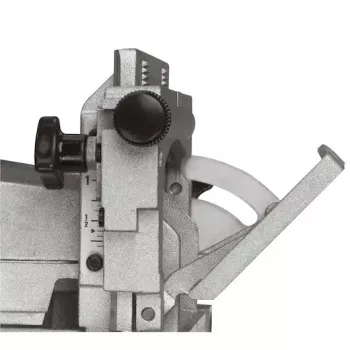 Tasoleikkuri DeWALT DW682K
