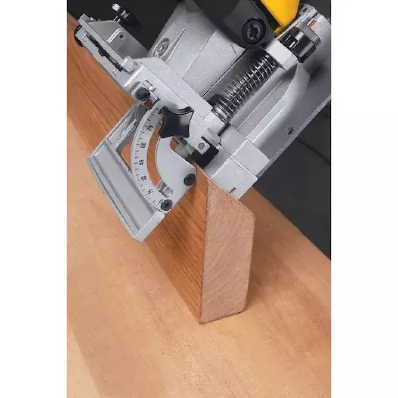 Tasoleikkuri DeWALT DW682K