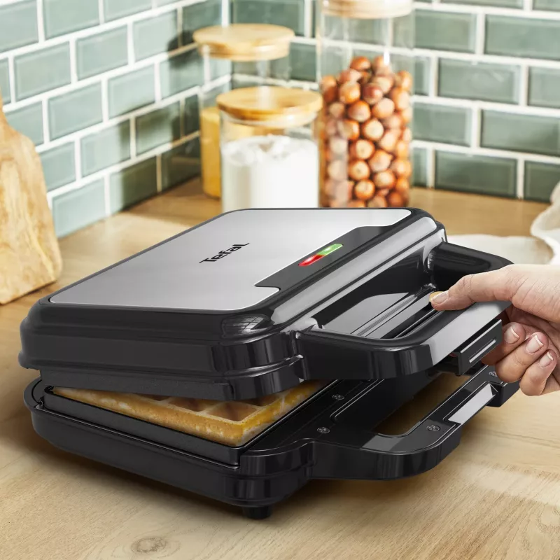 Voileipägrilli Tefal SW383D10 700 W musta, ruostumaton teräs