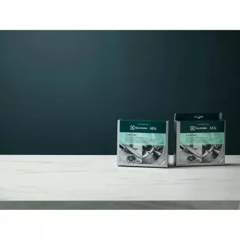 Kalkinpoisto- ja rasvanpoistojauhe Electrolux M2GCP121 astianpesukoneelle ja pesukoneelle, 12 kpl