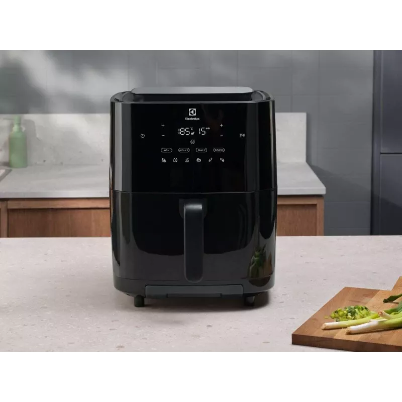 Electrolux EAF7SB yksittäinen 6,9 L vapaasti seisova 1700 W kiertoilmakypsennin musta