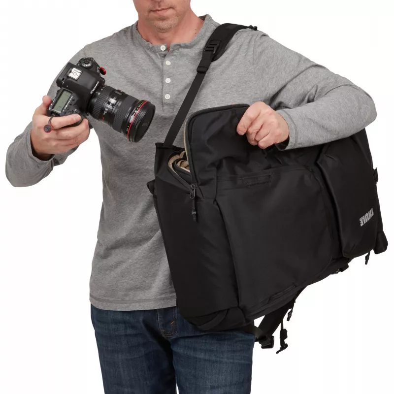 Thule Covert TCDK232 reppu musta