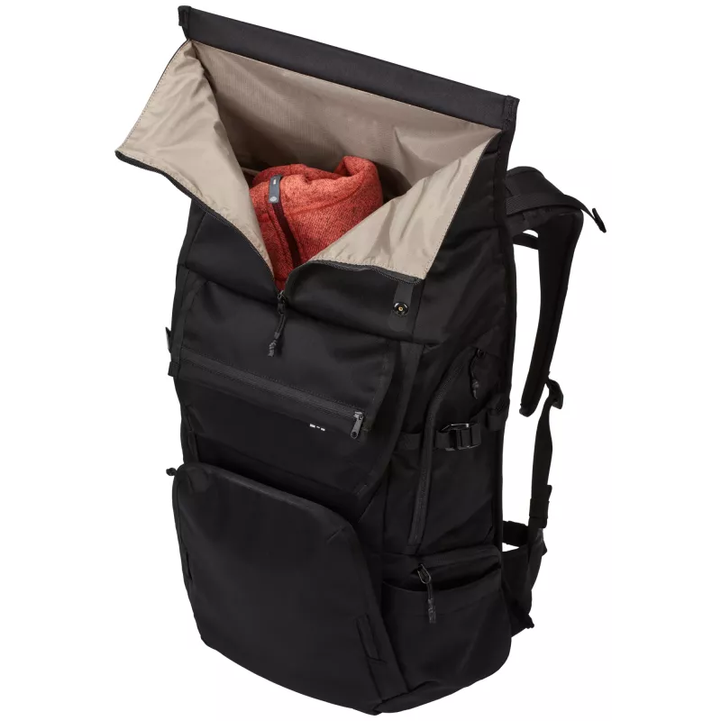 Thule Covert TCDK232 reppu musta
