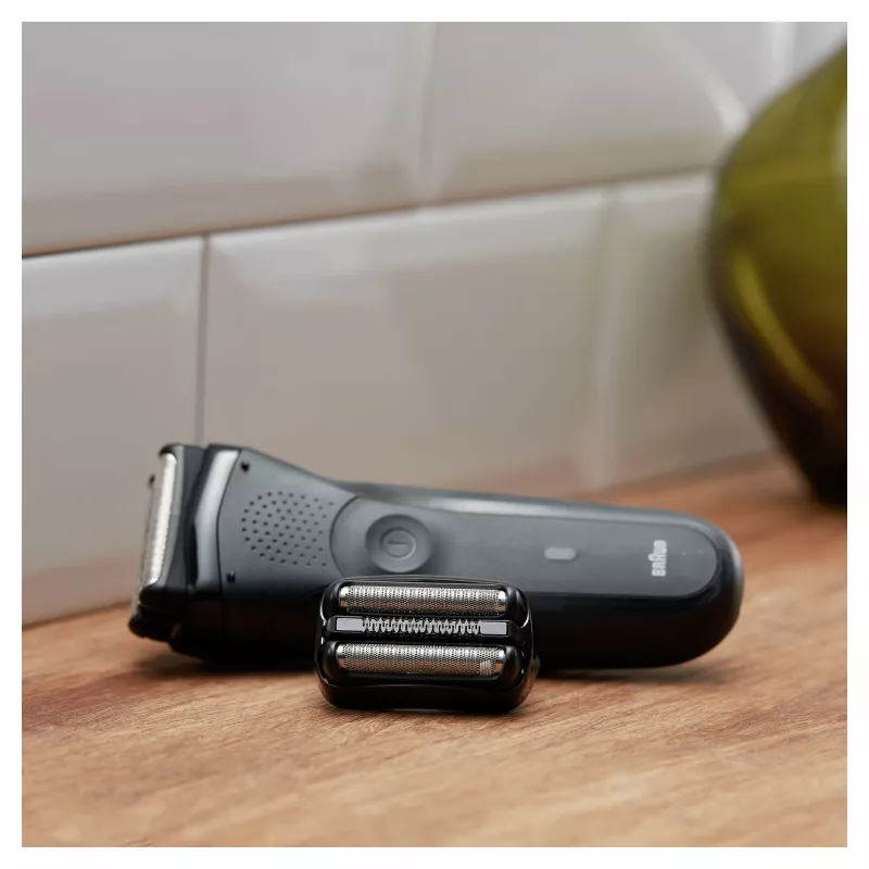 Braun Series 3 21B vaihtopääkasetti sähköparranajokoneeseen – musta