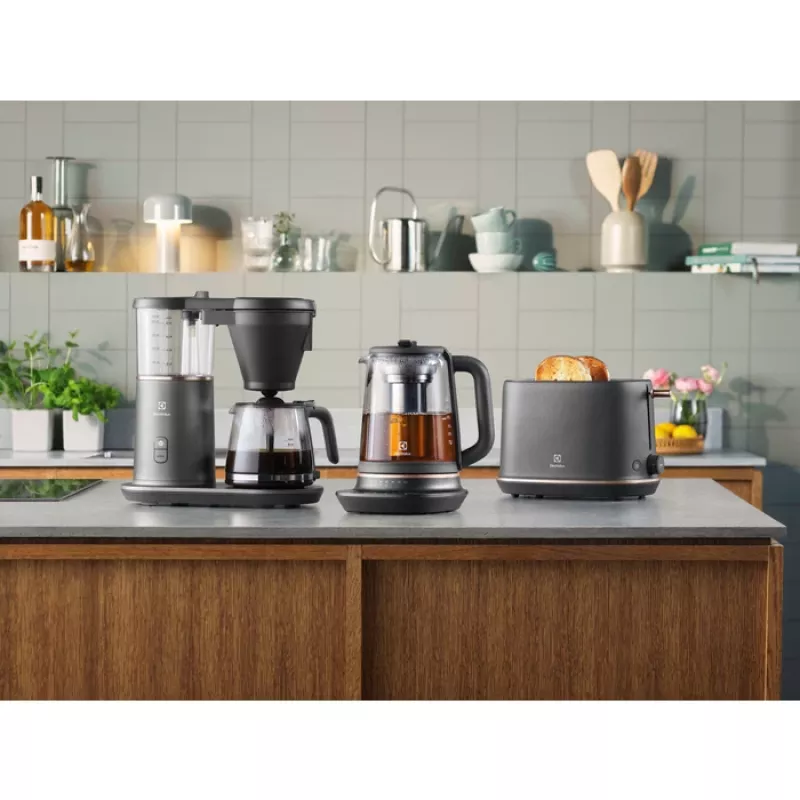 Leivänpaahdin Electrolux E7T1-6BP 2 viipaletta 980 W musta