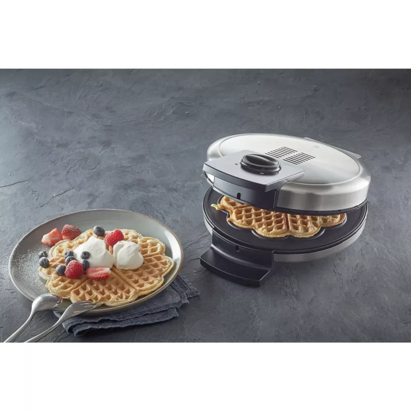 WMF Lono 04.1521.0011 vohvelirauta 5 vohvelia 900 W musta, kromi
