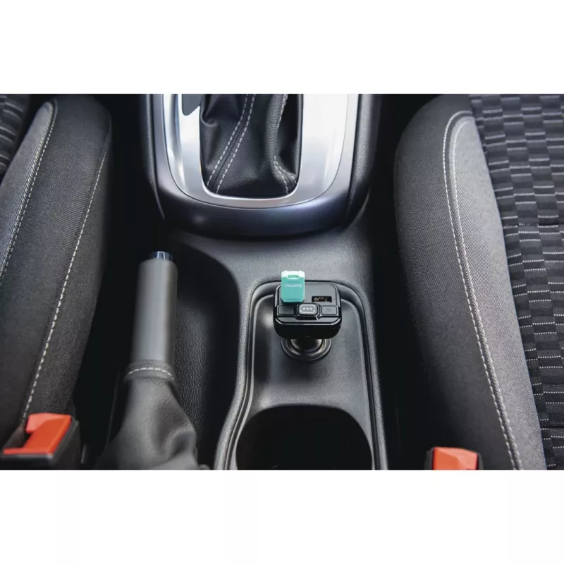 Hama 00014163 FM-lähetin / virtasovitin matkapuhelimelle, tabletille, AUX-IN, USB-IN, musta