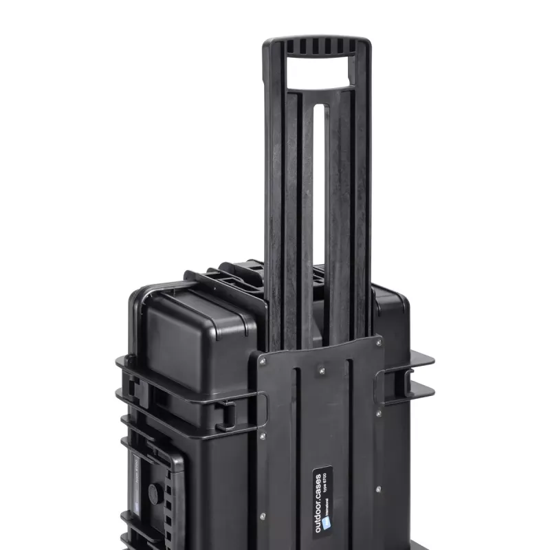 Kovakotelo B&W Cases Typ 6700 musta