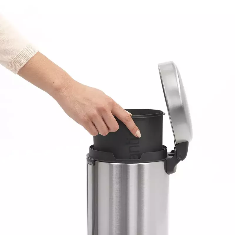 Brabantia newIcon poljinjäteastia pyöreä harjattu teräs