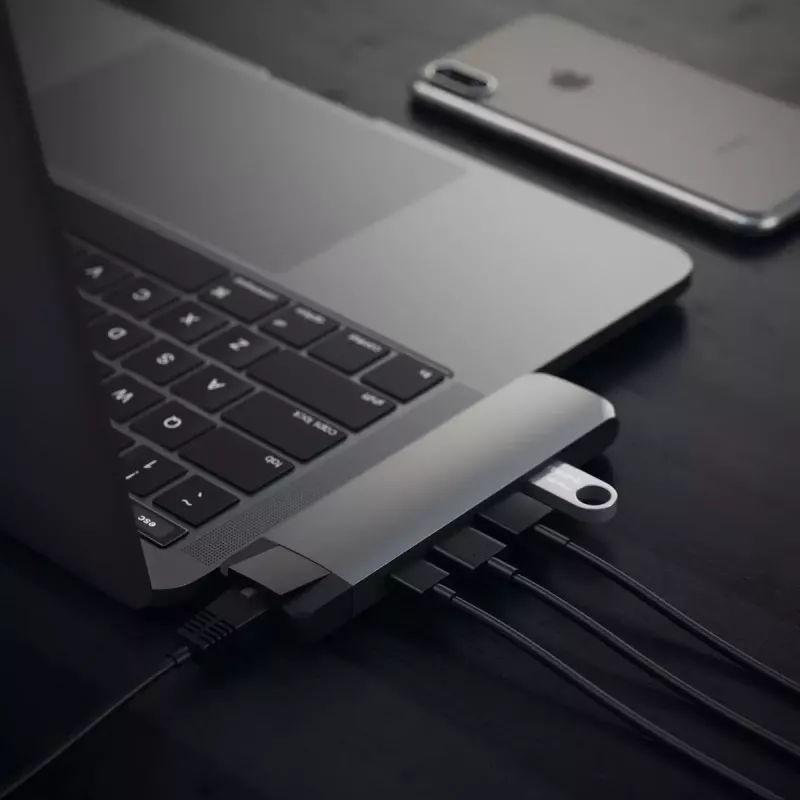 Satechi Type-C Pro Hub, 4K HDMI ja Ethernet, space gray (ST-TCPHEM)