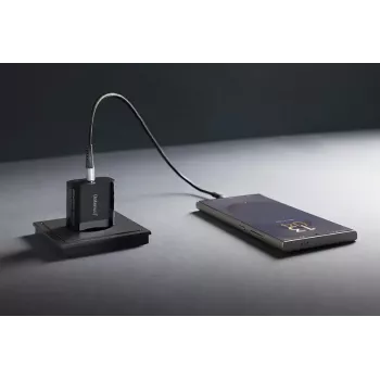 Virtalähde Intenso W20C 20W USB-C musta