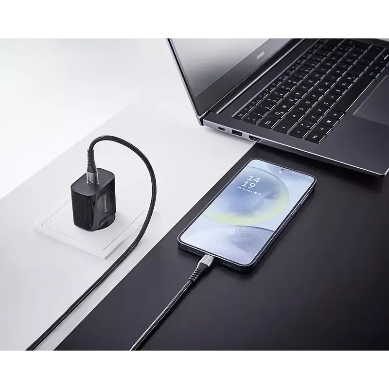 Virtalähde Intenso W20C 20W USB-C musta