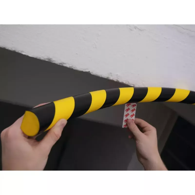 DURABLE S30R Pinnansuojaprofiili, keltainen/musta, itsekiinnittyvä, 1 m