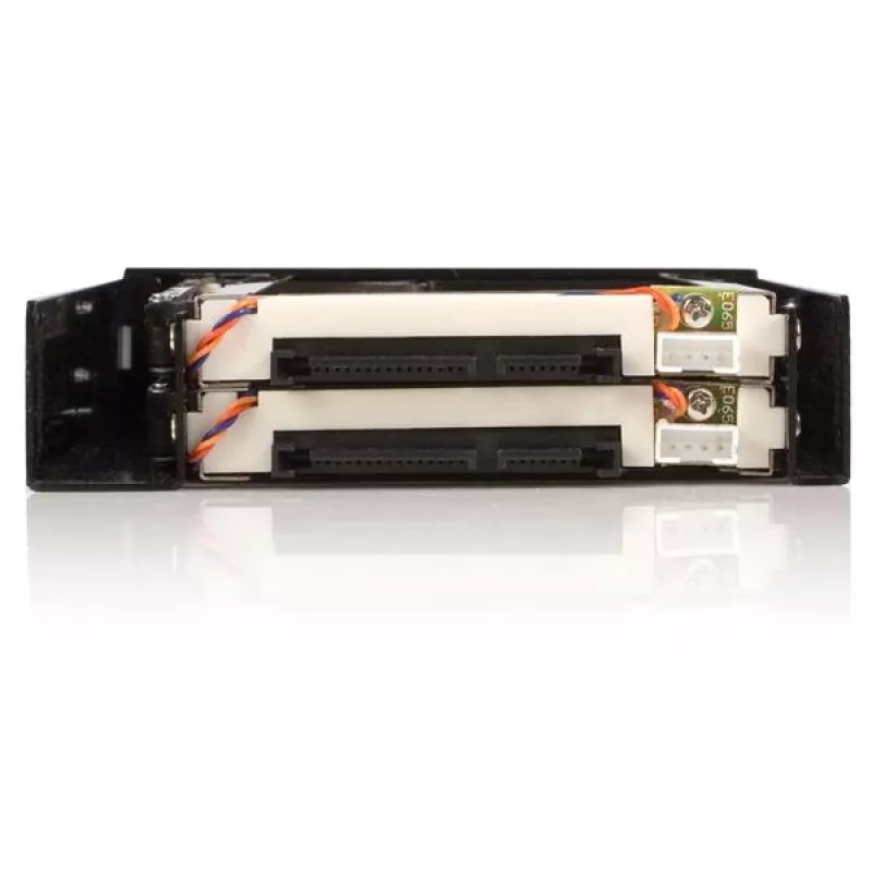 StarTech.com 2-aseman 2,5 tuuman trayton Hot-Swap-SATA-mobiiliteline-backplane