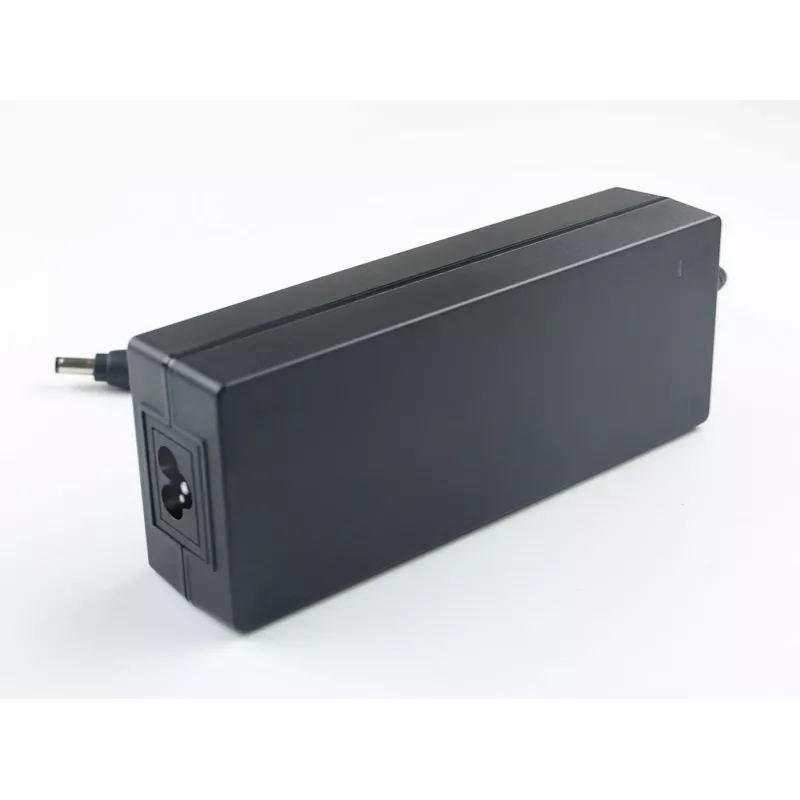 CoreParts MBXPA-AC0002 virtalähde sisäkäyttöön 110 W musta