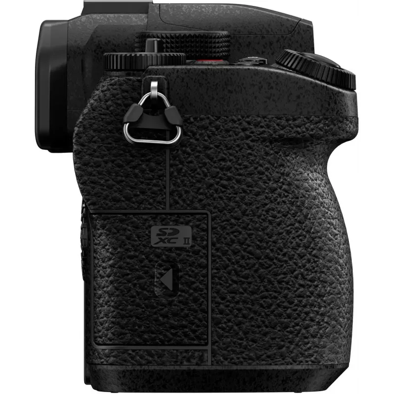 Panasonic Lumix DC-G97 -kit, jossa Vario 12-60 mm F3.5-5.6 Power OIS (DC-G97ME)