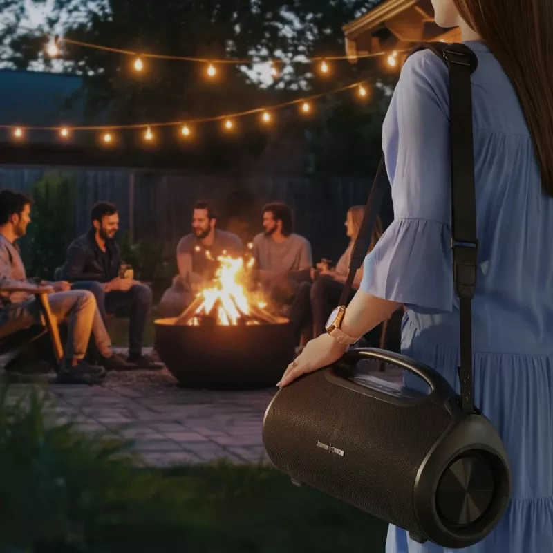 Juhlakaiutin HAMA UltiMate Pro 120 W, langaton Bluetooth, vedenpitävä, sisäänrakennettu akku, USB-C-lataus