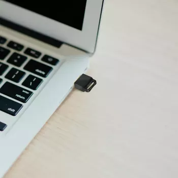 LogiLink Bluetooth 5.0 -sovitin USB 2.0 USB-A musta 10 m kantama